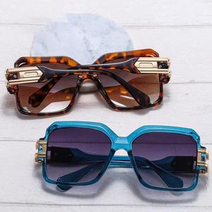 卸売 新デザイン ヴィンテージ 大型フレーム カスタムサングラス メーカー 2026年 流行 レトロ UV400 グラス 男女兼用 - Product Image 4