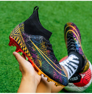 <span class=keywords><strong>Botas</strong></span> de fútbol de alta calidad, parte inferior dorada, competición de uñas para niños y niñas, entrenamiento deportivo para estudiantes al aire libre - Product Image 2