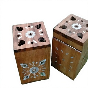 Opulento Quemador de Incienso Indio de Sándalo Ecológico con Incrustaciones de Nácar, Diseño Personalizable para el Ramadán Religioso - Product Image 1