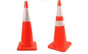 Cono Stradale Arancione in PVC da 70cm, Rimovibile, Riflettente, Flessibile e Leggero, Base da 36cm, Senza Alimentazione Elettrica - Product Image 2