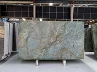 Dalles de granit vert turquoise exotique, granit vert paon pour revêtement mural et comptoirs