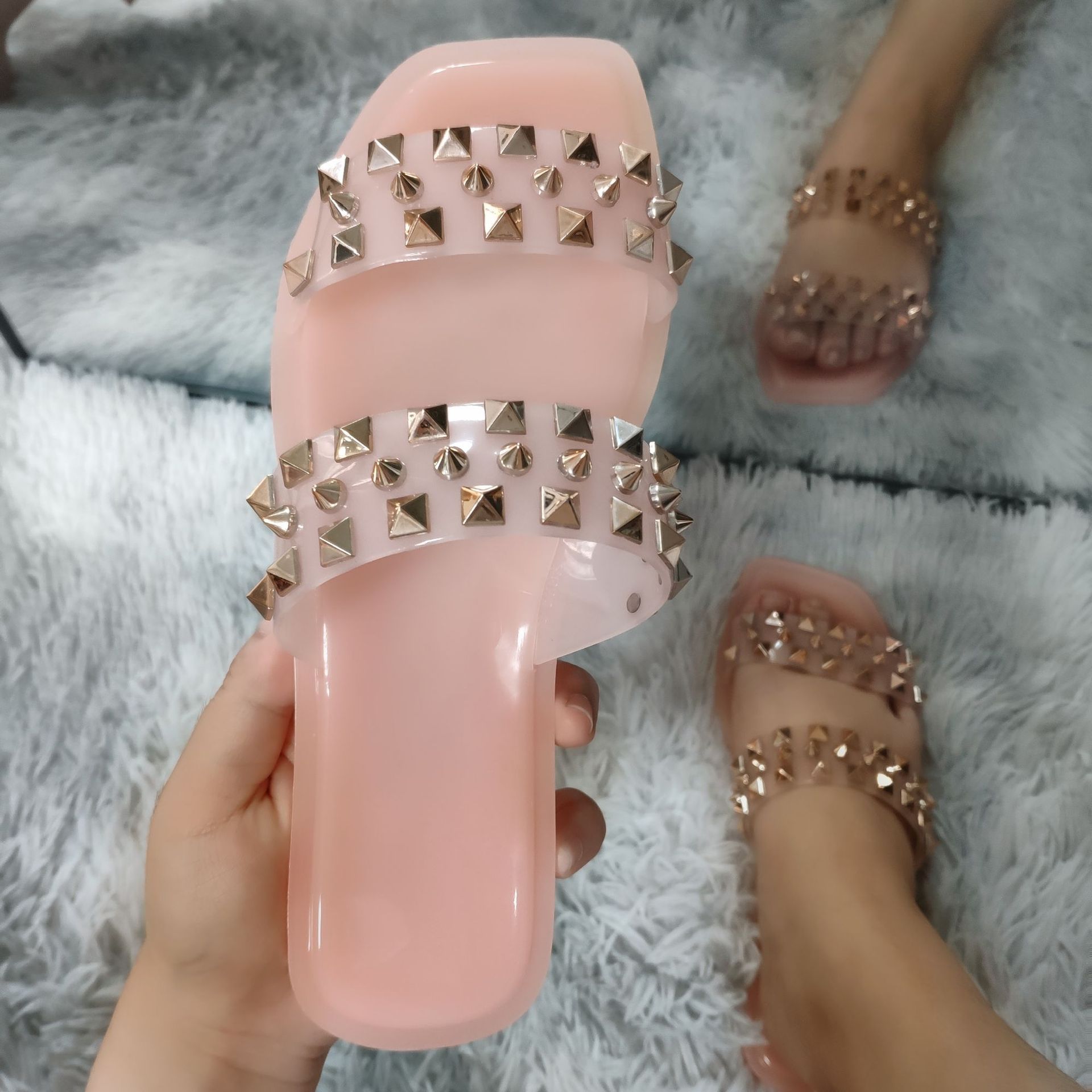 New Riveted Jelly Shoes Plastic Crystal Style Slippers Outdoor Women Slippers and Sandals
