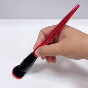 Nouvelle tendance : 1 pinceau de maquillage rotatif en plastique ABS rouge et rose, entièrement orné de strass, ensemble de pinceaux de maquillage brillant et glamour avec sac - Product Image 6