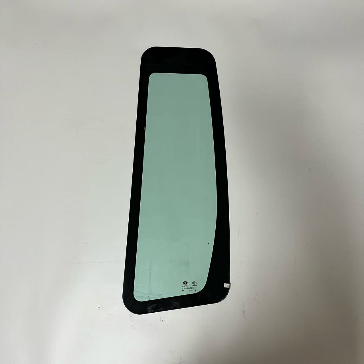 R110-7 Excavator Spare Parts Front Windshield Glass for Hyundai