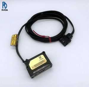 KEYENCE GV-H45 หัวเซ็นเซอร์เลเซอร์ดิจิตอล CMOS ชนิดระยะกลาง 12-24V ใหม่ - Product Image 1