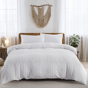 Parure de lit en jacquard à texture ondulée et entretien facile - Housse de couette et taies d'oreiller 110 <span class=keywords><strong>GSM</strong></span> pour rehausser votre chambre - Product Image 2