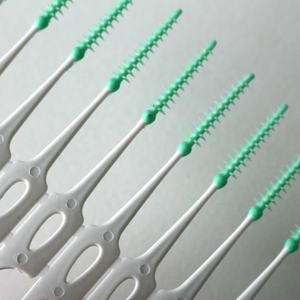 2024 nuovi produttori all'ingrosso spazzola <span class=keywords><strong>dentale</strong></span> in plastica ortodontica morbida spazzola interdentale per massaggio - Product Image 4
