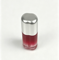 Tube de brillant à lèvres vide de 5 ml en matériau AS, forme ondulée irrégulière, design tendance, couleur personnalisée