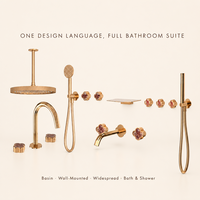 Système de douche de pluie et de douche à main en laiton sur mesure B2B avec commande à deux poignées pour projets de salles de bain d'hôtels de luxe