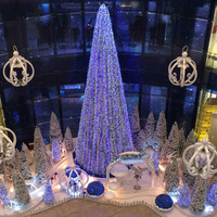 Grand sapin de Noël artificiel en PVC de 71 pouces avec herbe de pampa et ornements pour décorations extérieures