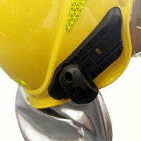 Casque de pompier 2026 avec écharpe en aramide aluminisé et visière à bande réfléchissante transparente/plaquée en option pour la lutte contre les incendies