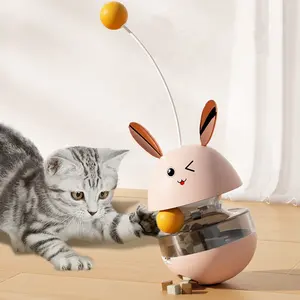 Yeni Pet kedi oyuncak Tumbler top Teaser sopa mama besleyici kaçak oyuncak yiyecekler kediler için interaktif parçalar topu