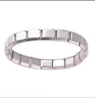 Ouverture en acier inoxydable pour bracelet à breloques différentes