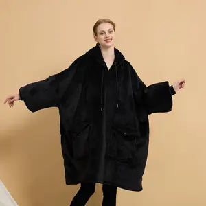 Hot Selling Winter Outdoor Camping Oversize Poncho Coat Cloak Cape Warmth Quilt Hoodie Blanket