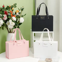 Boîte cadeau magnétique pliable biodégradable avec logo personnalisé, emballage rigide de luxe pliable avec poignée pour emballage cadeau en gros