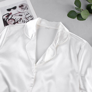 Conjunto de Pijama de Satén para Mujer 2026, Camisa de Manga Larga con Botones y Cuello Solapa, Pantalones Largos, Adorno de Plumas de Avestruz, Ropa de Dormir Holgada de 2 Piezas para Mujer - Product Image 6
