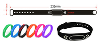 Bracelet NFC en silicone souple personnalisé couleur Pantone réutilisable avec puce RFID NTAG 216 888 octets pour spa et parc aquatique