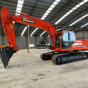 Doosan รถขุดตีนตะขาบมือสอง DX225LC จากญี่ปุ่น DX225LC เครื่องยนต์ - Product Image 1