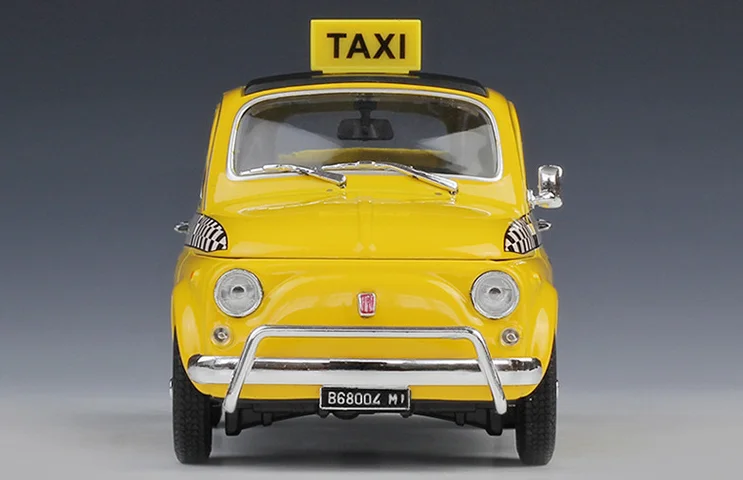 ウェリー1:24ヌオーバフィアット500タクシー模造合金車モデルおもちゃ