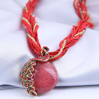 Collier chaîne bohème vintage avec pendentif en cristal et strass, cordon tressé, plaqué or antique, bijou ethnique tendance