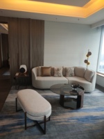 Ensemble de meubles modernes et luxueux pour chambres d'hôtel Projet Marriott Tissu en bois Salon Salle à manger Fabricant de meubles d'hôtel fabriqués