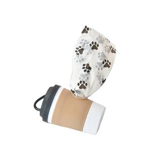 Porte-sacs à déjections pour animaux de compagnie en cuir écologique personnalisé, luxueux, portable, pour l'extérieur, avec un design durable et imperméable - Product Image 1