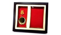 Plaque d'affichage métallique de qualité supérieure avec certificat de médaille, écologique, 11x9 pouces, pour récompenses pour services de longue durée - Fournisseur en gros Inde