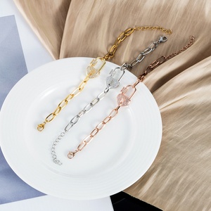 Conjunto de Reloj de Cuarzo para Mujer con Brazalete y Collar, Tono Dorado, Correa de Malla, Colgante de Candado, Cadena de Clip, Caja de Regalo, Resistente al Agua, Navidad - Product Image 3