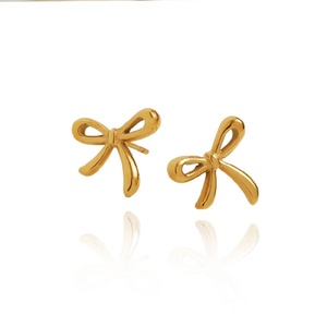 Boucles d'oreilles tendance non ternissables, plaquées or PVD 14k 18k, en acier inoxydable 316L, bijoux fins, boucles d'oreilles nœud papillon à la mode pour femmes - Product Image 5