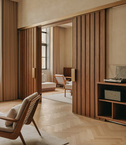 Suite d'affaires pour hôtel étoilé, ensemble de chambre à coucher en bois massif <span class=keywords><strong>avec</strong></span> lit king-size, design zoné réception/dormir/bureau, mobilier Eastmate sur mesure pour villa - Product Image 6