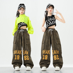 Costumi da ballo jazz leopardati per ragazze, abiti da hip-hop e street dance, abbigliamento per esibizioni e allenamenti di jazz - Product Image 2