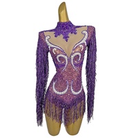 Combinaison courte sexy une pièce manches longues avec pompons et perles, tenue de danse pour femmes, combinaison avec strass sur scène
