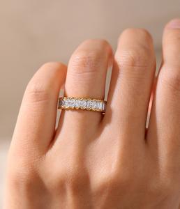 Anillo de Diamante Cultivado en Laboratorio con Corte Oval Brillante Esmeralda Deslumbrante, Certificado por IGI, Joyería Brillante Ideal para Compromiso y Boda - Product Image 4