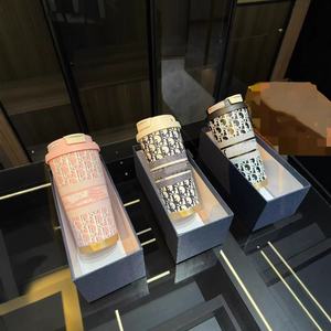 Vaso Deportivo de Gran Capacidad de Acero Inoxidable 304, Vaso Moderno de Alta Calidad para Agua - Product Image 1