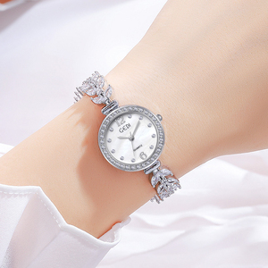 Affordable Luxury Starry Sky Fish Tail Women's <b>Watch</b> Mother of <b>Pearl</b> Dial Full Diamond Women's <b>Watch</b> - Product Image 4