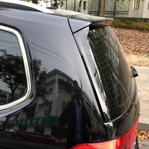 Alerón Trasero para Volkswagen Touran, Negro Piano, ABS, Instalación con Cinta Adhesiva de 3m - Product Image 1