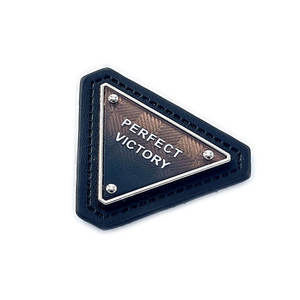 Florida Großhandel Echte Blanko Geätzte Laserbare Geschnittene Bedruckte Lasergravierte Lederaufnäher für Mützen - Product Image 1