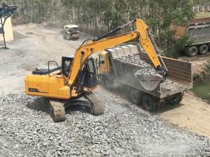 Excavatrices Liugong 15 tonnes 915E, excavatrice sur chenilles avec marteau hydraulique - Product Image 5