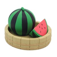 Watermeloenplakjes Kat Harsen Figuur - Handgemaakt Schattig Mini Bureau Ornament Feeën Religieuze Thema's Muziek Liefde voor Zomer Decoratie Cadeau