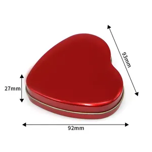 Custodia in latta a forma di cuore stampata personalizzata con coperchio scatola di latta a forma di cuore per biscotti al cioccolato con caramelle di nozze di san valentino