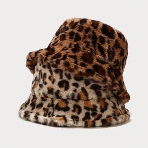 Chapeau d'hiver tendance en peluche imprimé léopard pour femme, style bob chaud et élégant pour l'extérieur – Vente en gros - Product Image 3