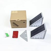 Lampe d'escalier solaire à LED OEM ODM avec détecteur de mouvement, éclairage extérieur pour terrasse et trottoir, allumage/extinction automatique