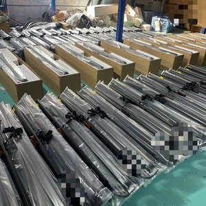 สินค้าใหม่มาแรง ดีไซน์พิเศษ แผ่นกันรอยขอบประตูภายนอก ผลิตจาก ABS และสแตนเลส สำหรับรถยนต์ Fortuner - Product Image 2