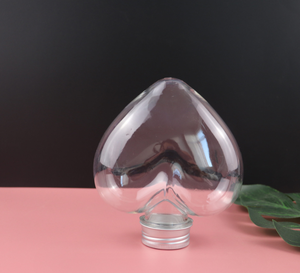 Botella de plástico <span class=keywords><strong>en</strong></span> forma de <span class=keywords><strong>amor</strong></span>, bebida, PET, botella de burbujas frías, leche, té, jugo, botella de bebida creativa - Product Image 2