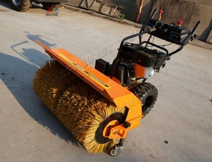 Machine à neige multifonctionnelle de 6,5 chevaux, de type brosse, utilisée pour dégager la neige des routes et des terrains scolaires - Product Image 5