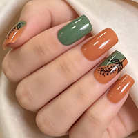 Vente en gros de faux ongles personnalisés à marque privée, lot de 24 pièces, couleur vert terreux et marron, forme carrée, réutilisables, qualité salon