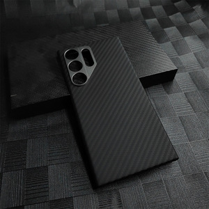 Carcasa de fibra de carbono ultrafina de diseño de lujo para <span class=keywords><strong>Samsung</strong></span> S24Ultra, funda protectora magnética anticaída para teléfono móvil - Product Image 5