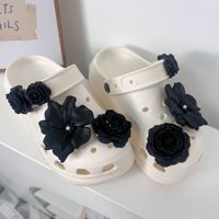 Décoration de chaussures en résine de luxe, bouquet blanc osseux, accessoires de chaussures haut de gamme, fleurs colorées personnalisées, breloque pour chaussures