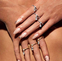 Nouvelle bague empilable avec pendentif en forme de larme étincelante en CZ, couleur or, design empilable, bague pour femme, bijoux avec chaîne à pampilles