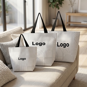 Sac de courses personnalisé en RPET laminé double face, écologique, personnalisable, sac fourre-tout moyen en non-tissé, utilisation en supermarché - Product Image 1